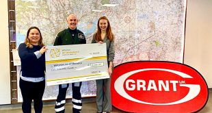 Grant UK presents WAA with 10000 for 2022 fundraising