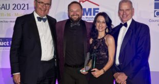 MRA Research and Hanson UK accept award for Best Use of Research Insight high res